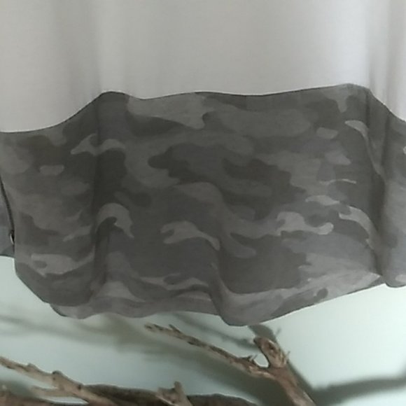 Urban Id Longline 2 Tone White And Camo Short Sleeve Crew Neck - Picture 2 of 8